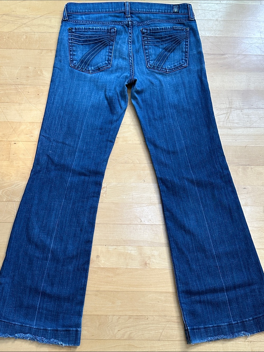 Dojo! 29x29x8- 7 For All Mankind Dark Indigo Flare Wide-Leg Jeans